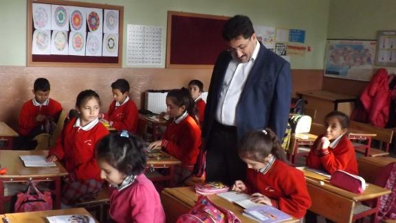 İlçe Milli Eğitim Müdürümüz İradet GENÇ, Sarıtopallı İlkokulunu Ziyaret Etti